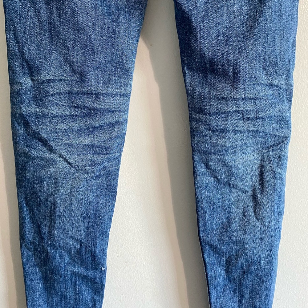 Hi Rise Frayed Jeggings - Picture 9 of 10